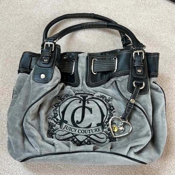 Juicy Couture Handbags - Juicy couture purse 2010